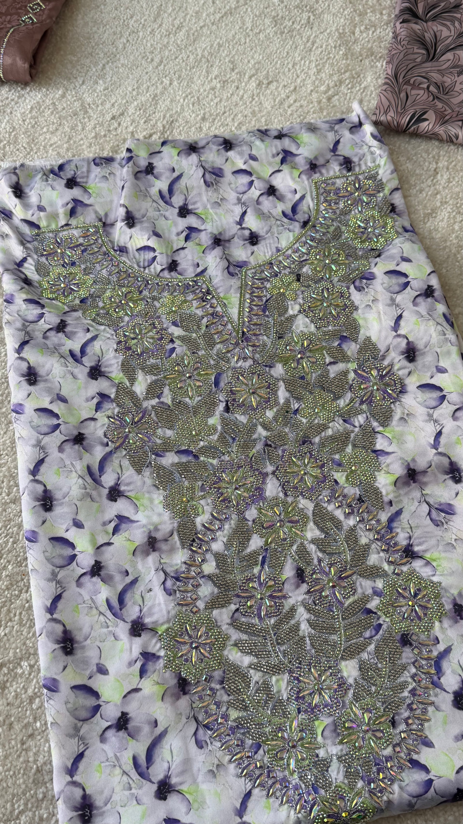 MAKHAWAR VIOLET
