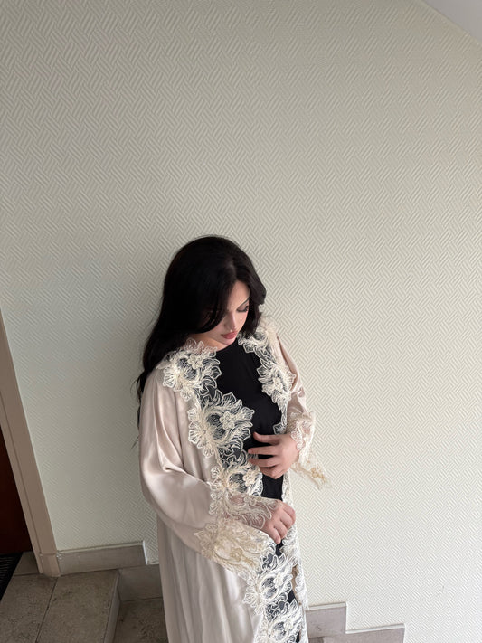ABAYA BEIGE DENTELLE